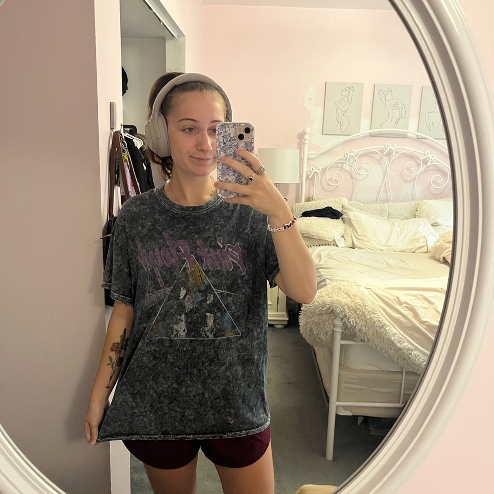 Forever 21 Black Graphic Oversized T-Shirt